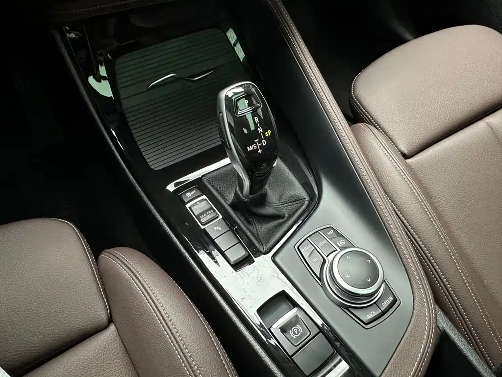 BMW X2 2022 — фото 14