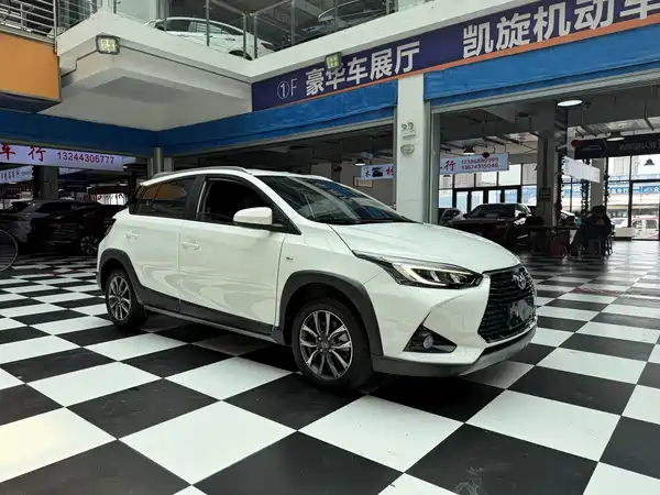 Toyota Yaris L 2022