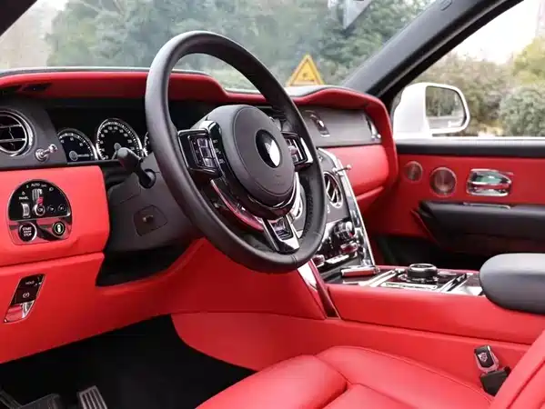 Rolls-Royce Cullinan 2021