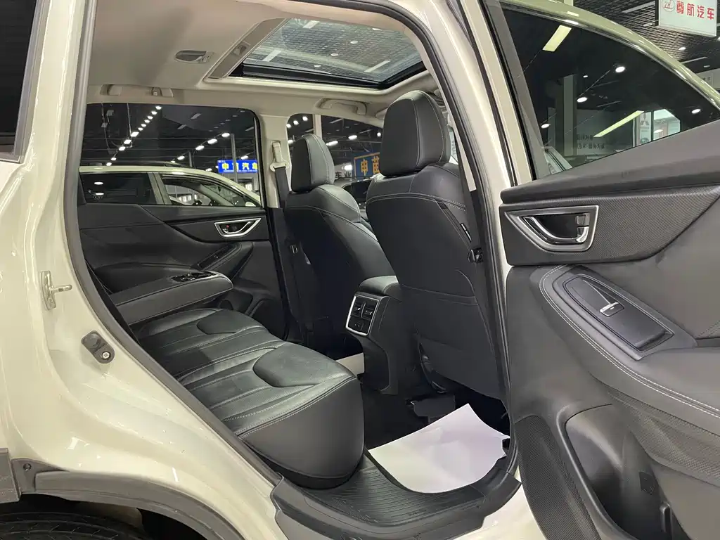 Subaru Forester 2019 — фото 18