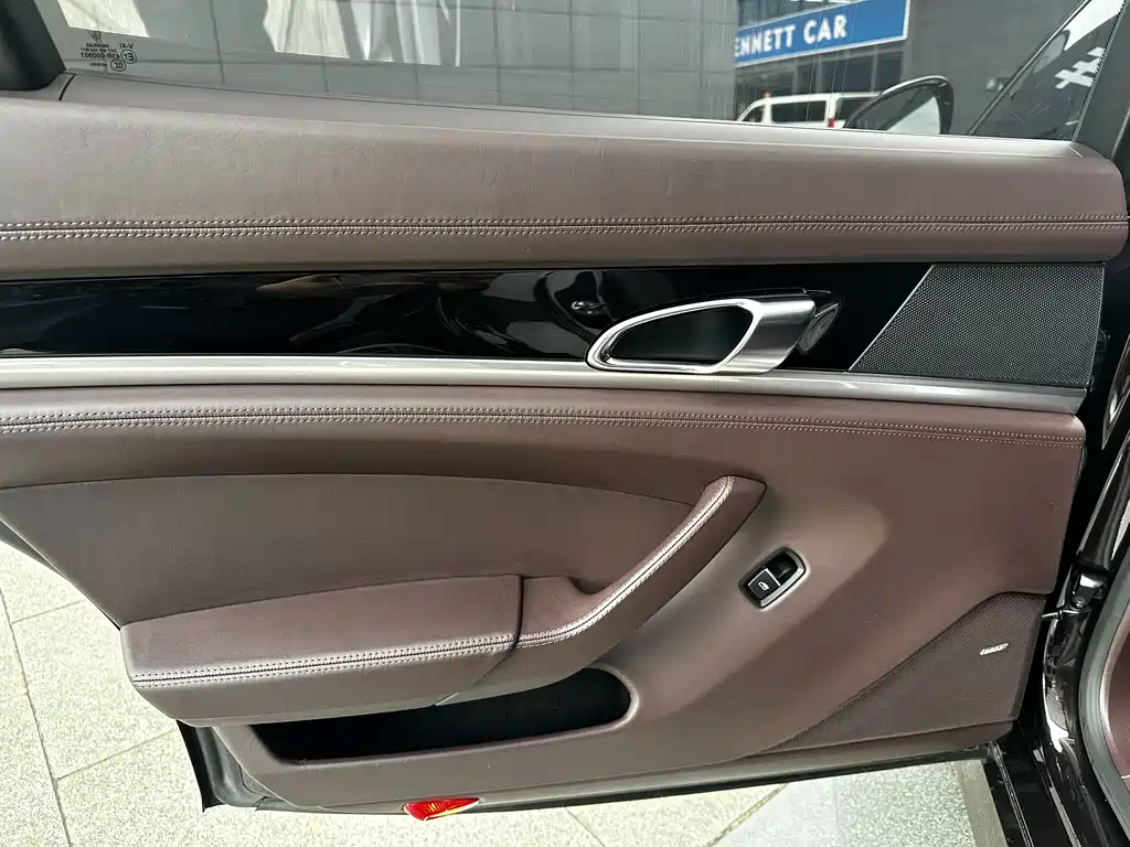 Porsche Panamera 2015 — фото 28