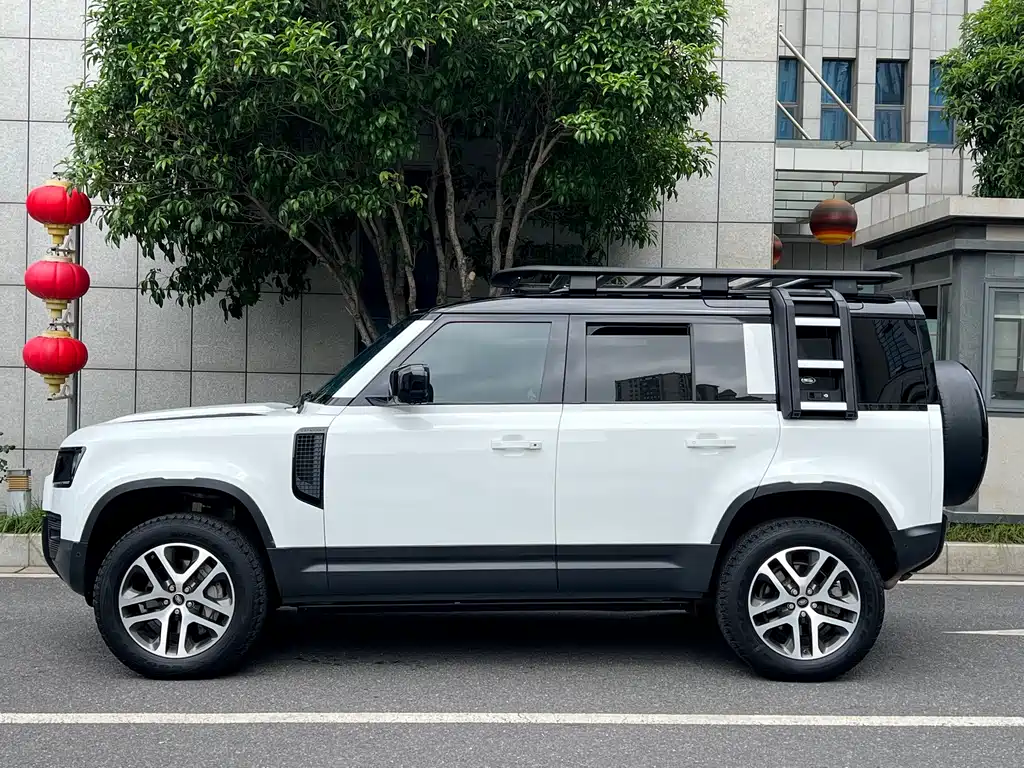 Land Rover Defender 2020 — фото 15