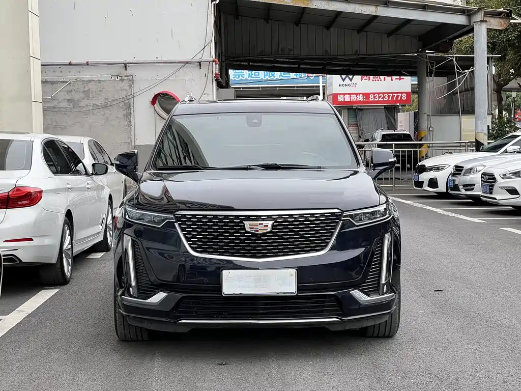 Cadillac XT6 2021 — фото 2