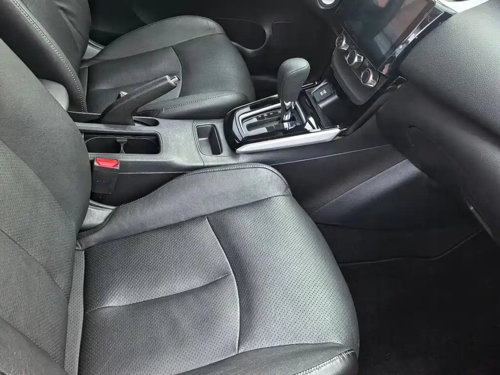 Nissan Sylphy 2016 — фото 10