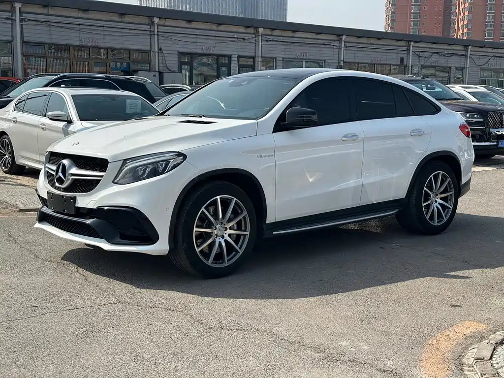 Mercedes-Benz GLE Coupe AMG 2016 — фото 1