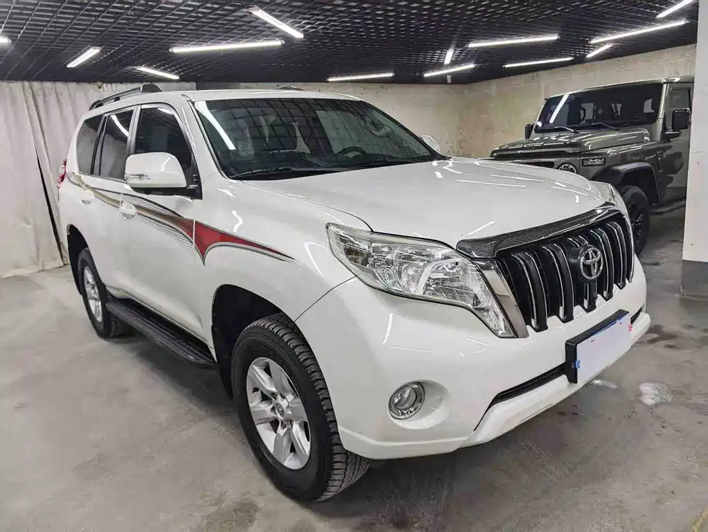 Toyota Prado 2017 — фото 3