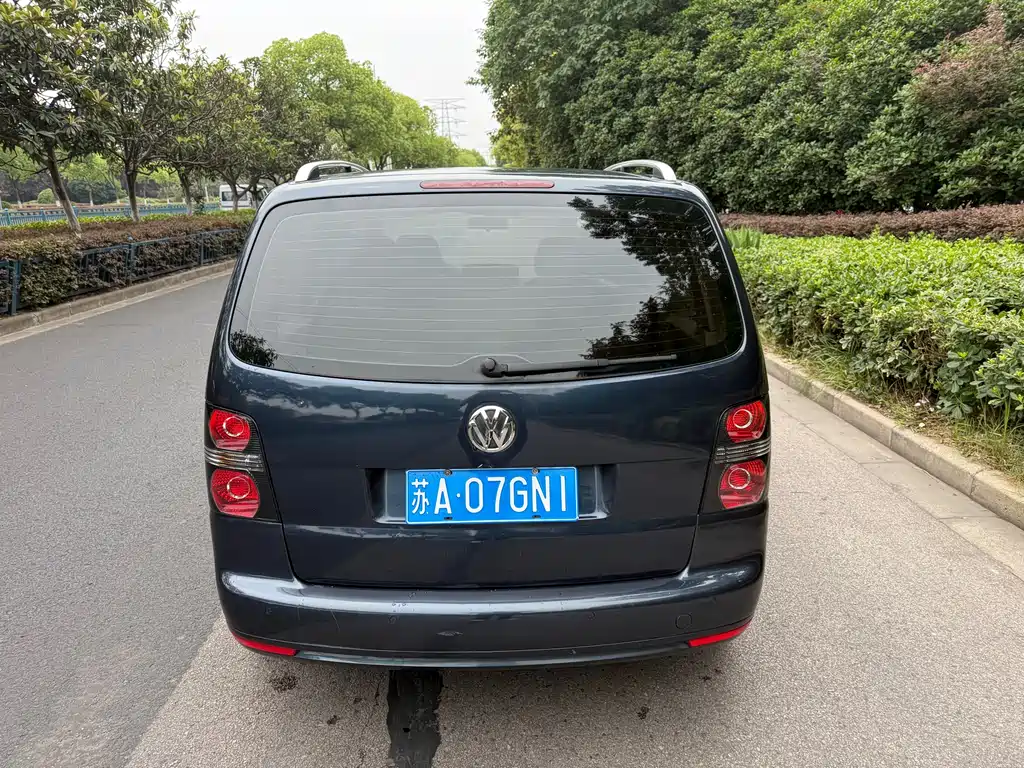 Volkswagen Touran 2012