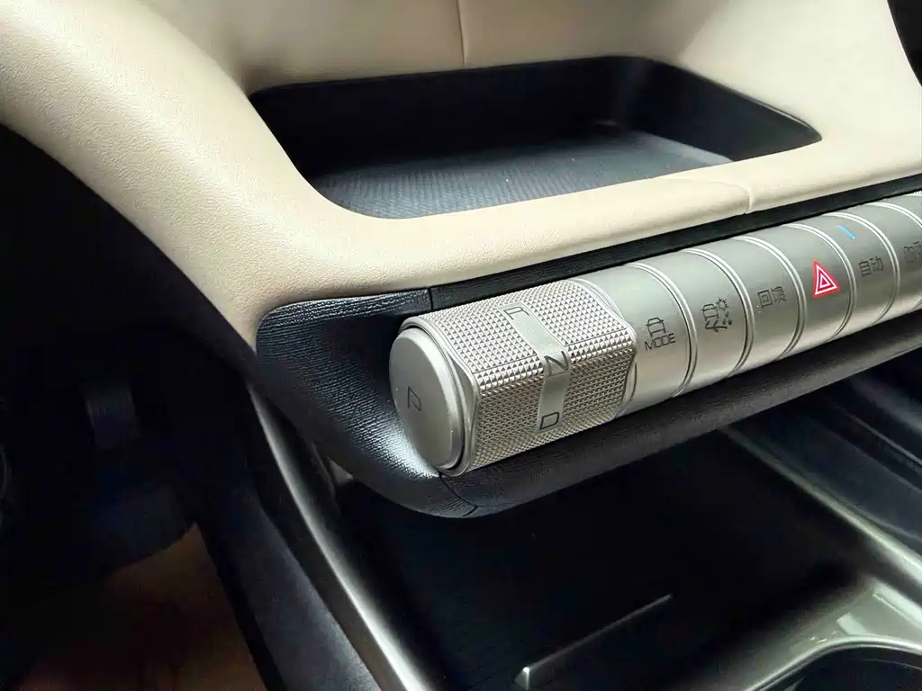 BYD Dolphin 2023 — фото 17
