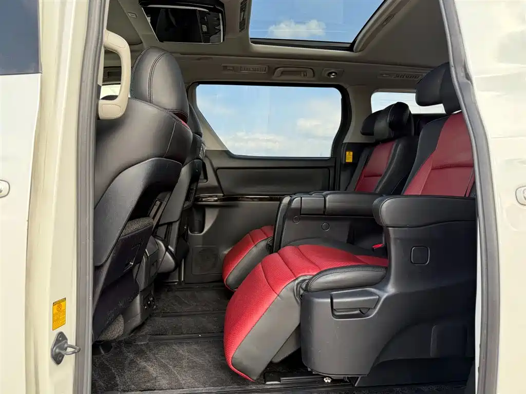 Toyota Alphard 2015 — фото 13