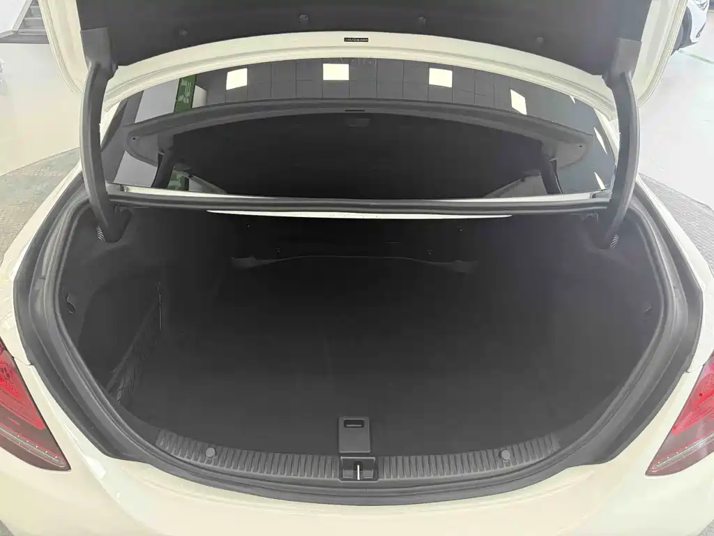 Mercedes-Benz C-Class 2021 — фото 16