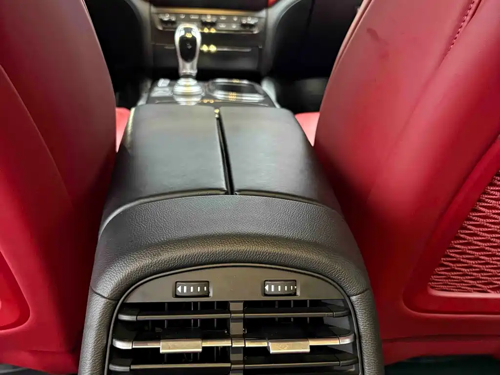 Maserati Ghibli 2018 — фото 17