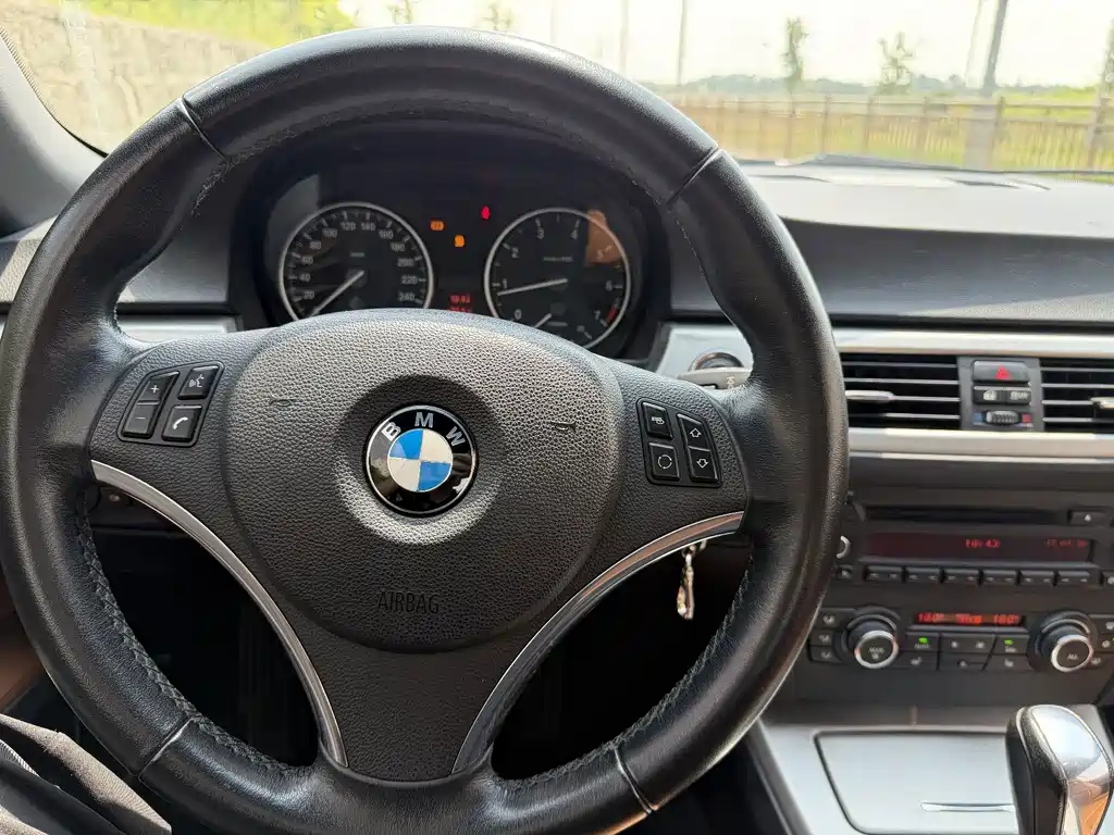 BMW 3 Series 2012 — фото 11