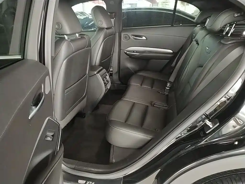 Cadillac XT4 2021 — фото 17