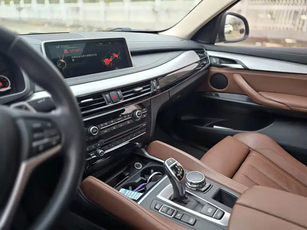 BMW X6 2016 — фото 14