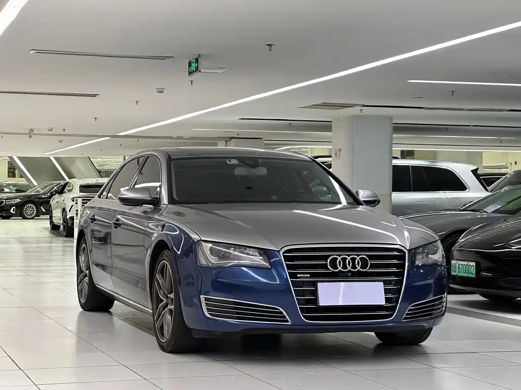 Audi A8 2012