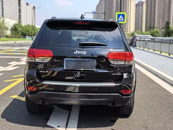 Jeep Grand Cherokee 2015