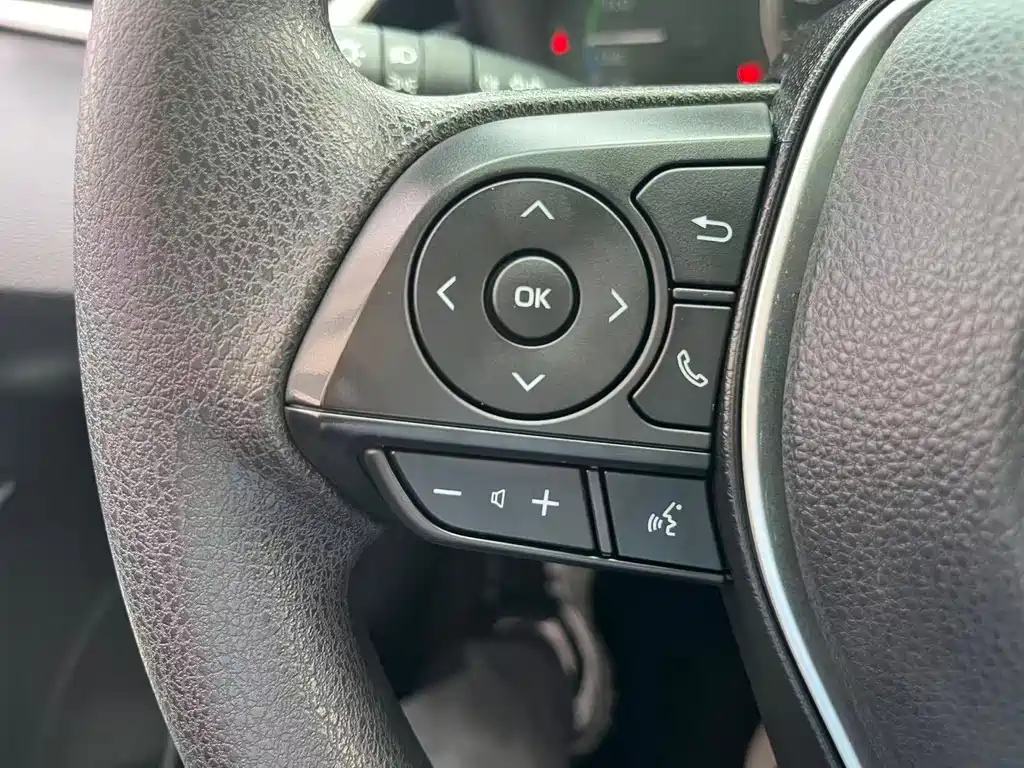 Toyota Corolla 2021 — фото 12