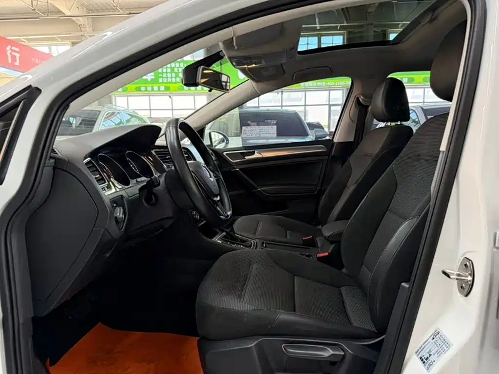 Volkswagen Golf 2020