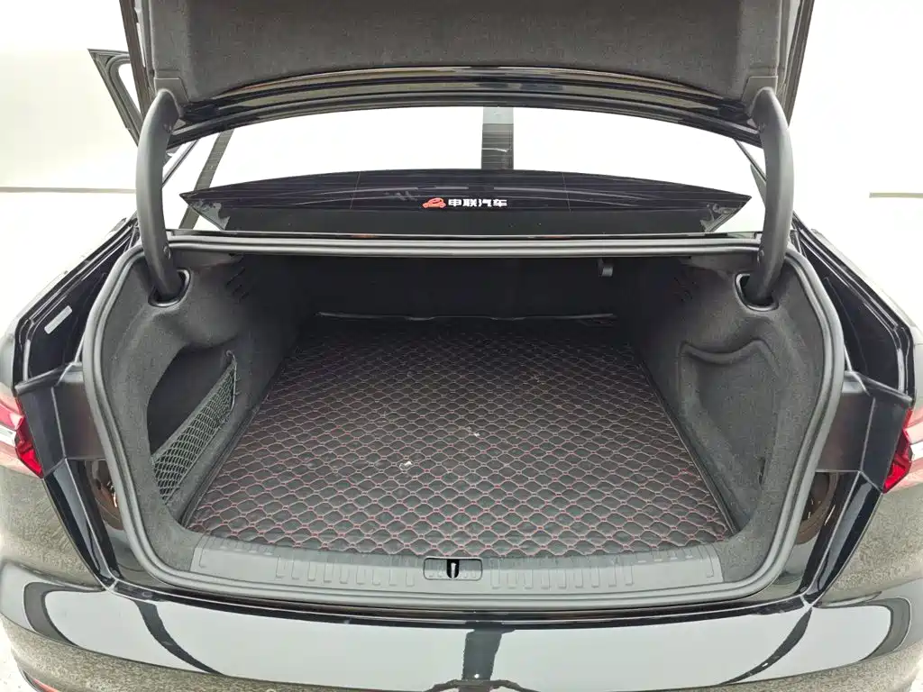 Audi A6L 2021