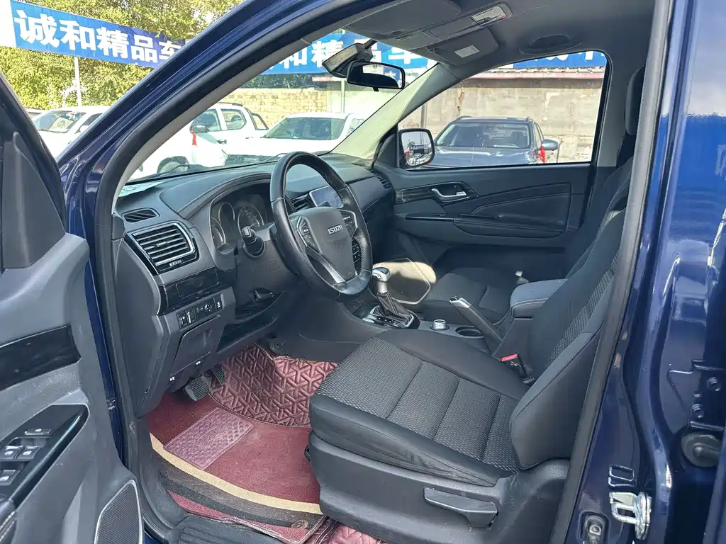 Isuzu D-MAX 2021 — фото 4
