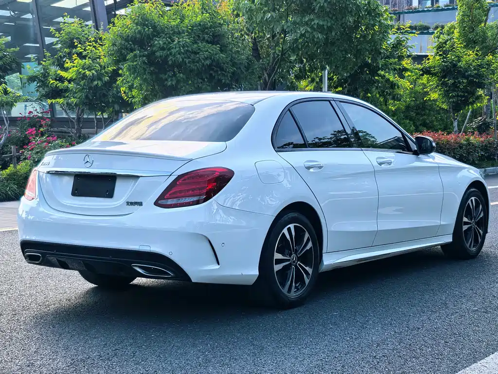 Mercedes-Benz C-Class 2017 — фото 12