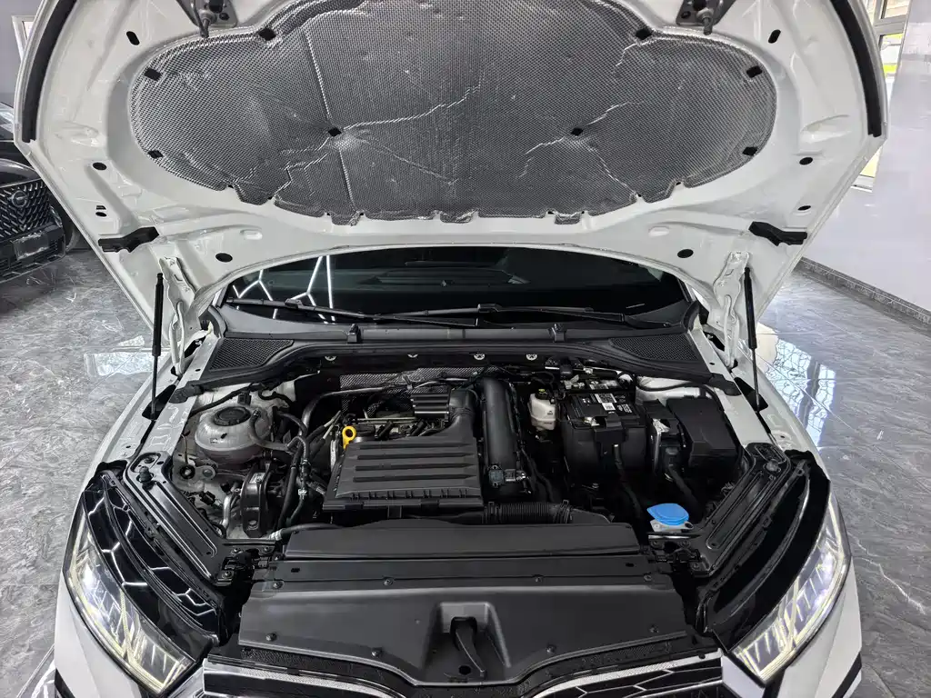 Skoda Octavia 2024 — фото 17