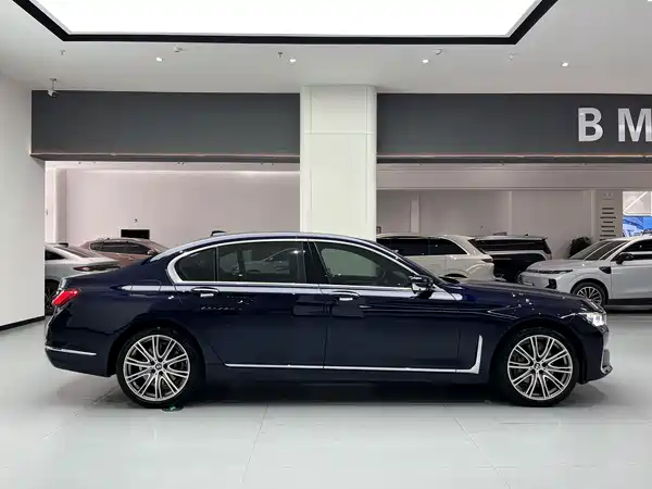 BMW 7 Series 2021
