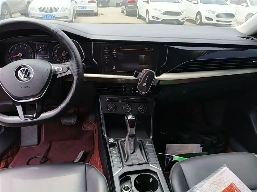 Volkswagen Passat 2021 — фото 13