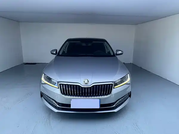 Skoda Superb 2023