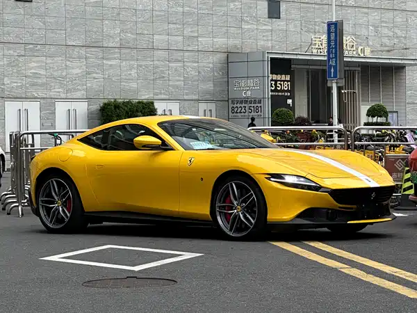 Ferrari Roma 2022