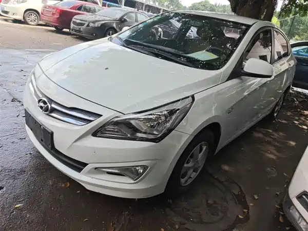 Hyundai Accent 2016