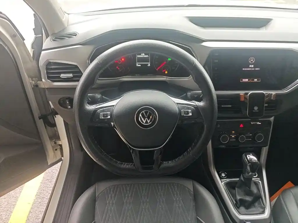 Volkswagen T-Cross 2021 — фото 11