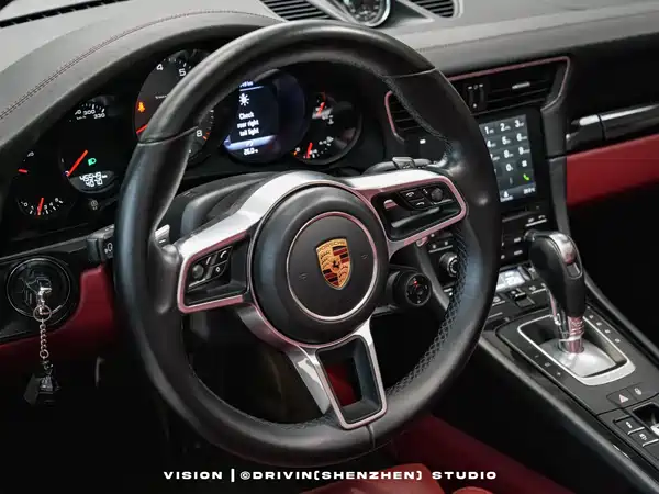 Porsche 911 2016