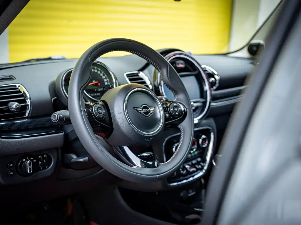 MINI Clubman 2019 — фото 13