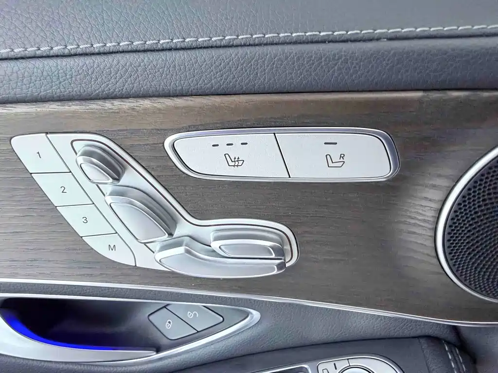 Mercedes-Benz GLC 2022 — фото 16