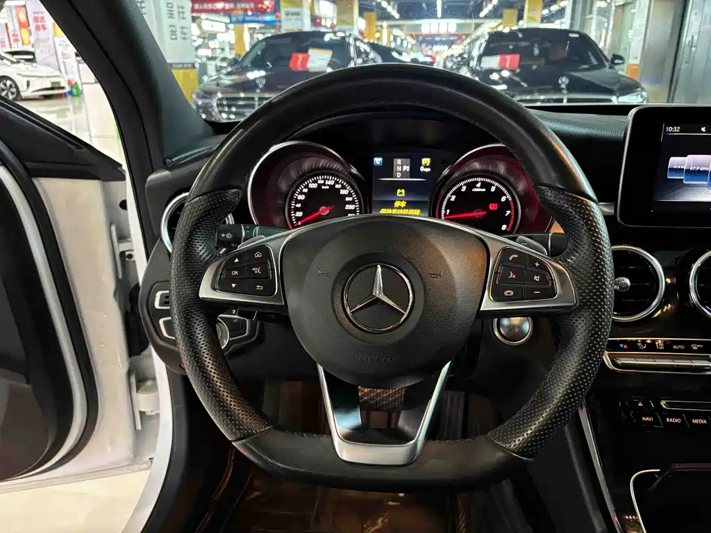 Mercedes-Benz C-Class 2017 — фото 18