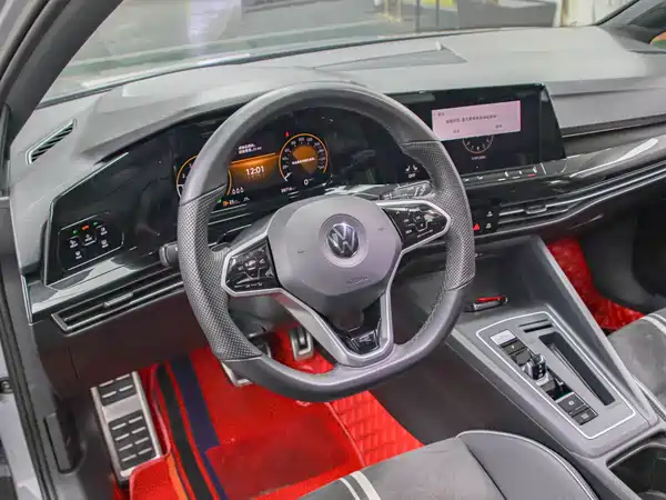 Volkswagen Golf 2023