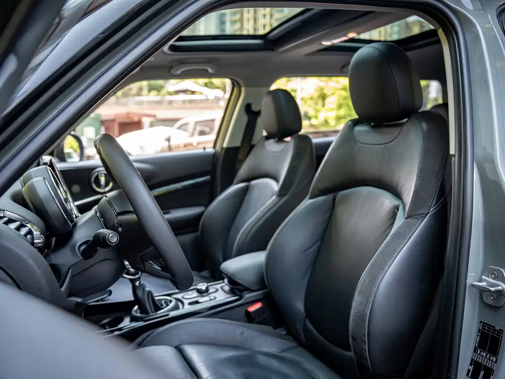 MINI Clubman 2019 — фото 21