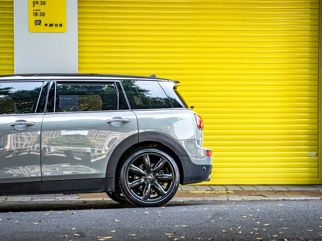 MINI Clubman 2019 — фото 8