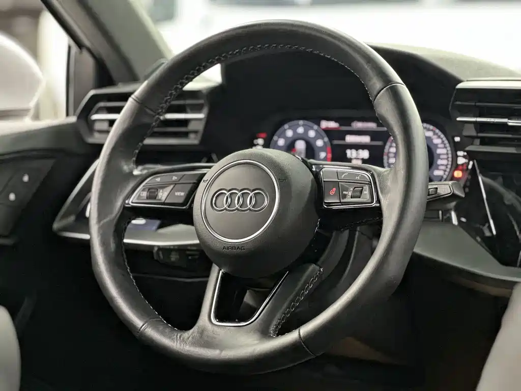 Audi A3 2023 — фото 23