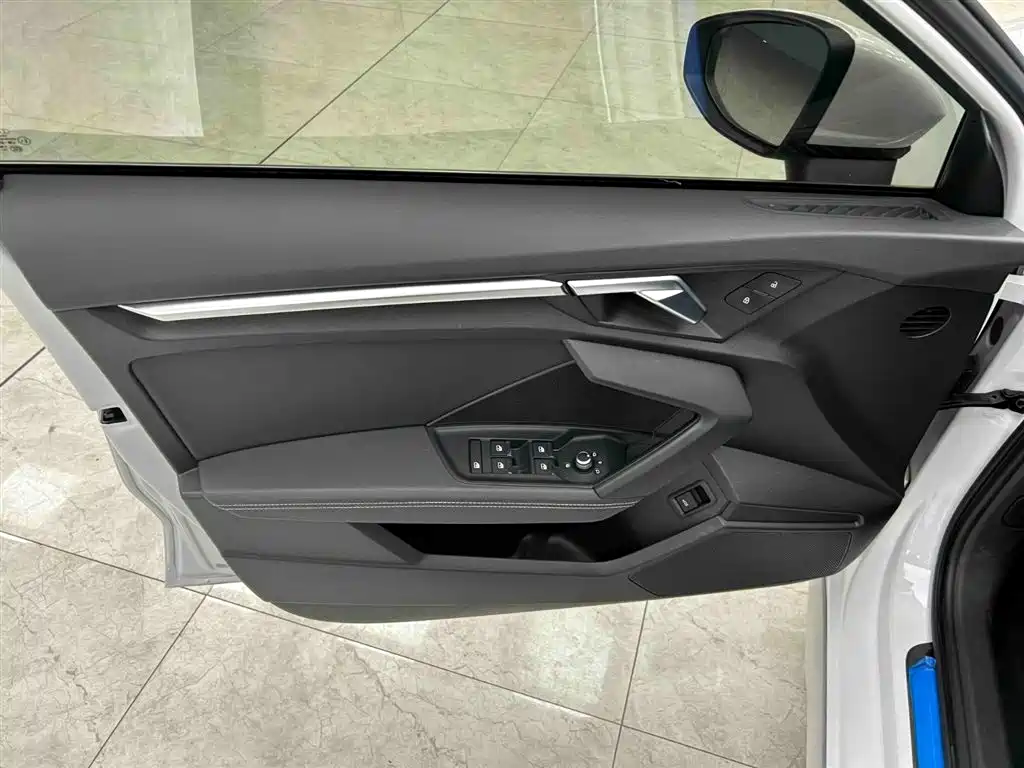 Audi A3 2022 — фото 10