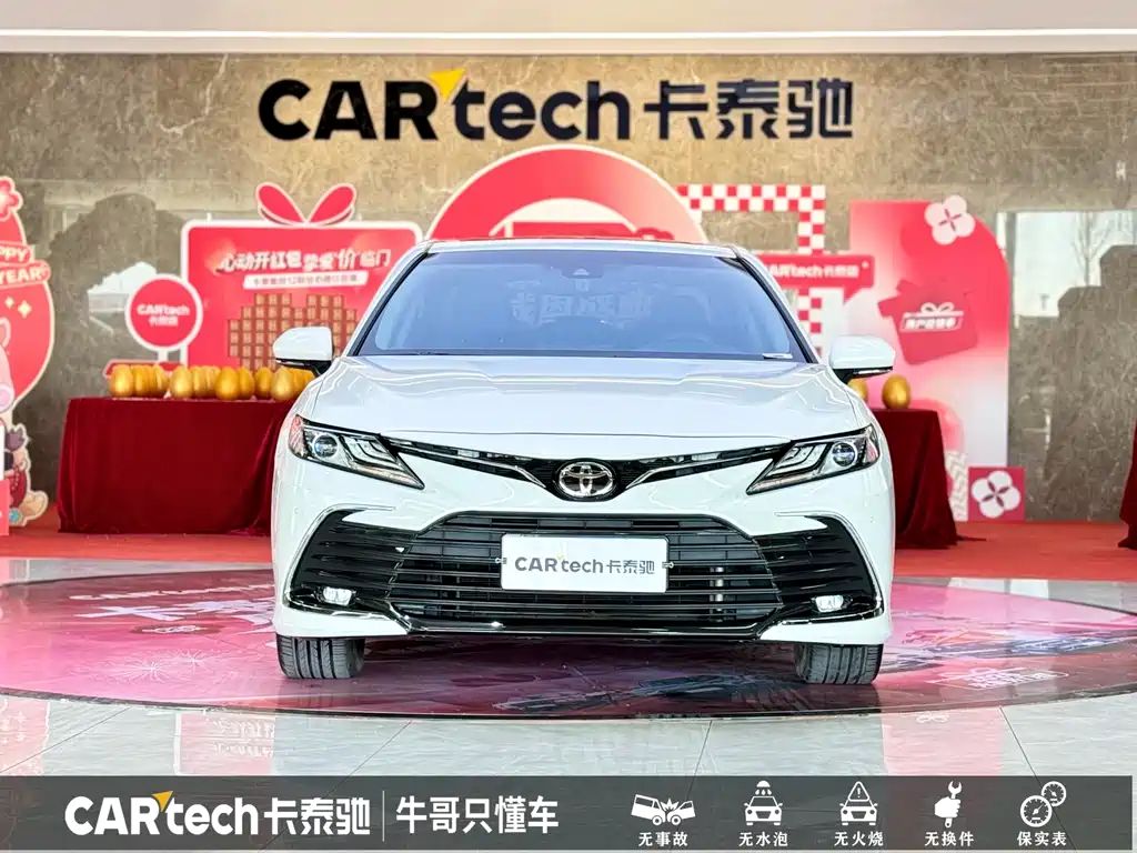 Toyota Camry 2022 — фото 2