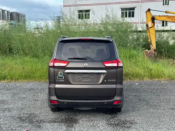 Dongfeng Scenery 330 2018