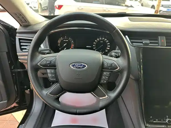 Ford Taurus 2021