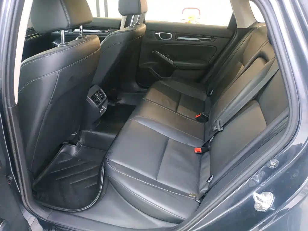 Honda Civic 2022 — фото 17