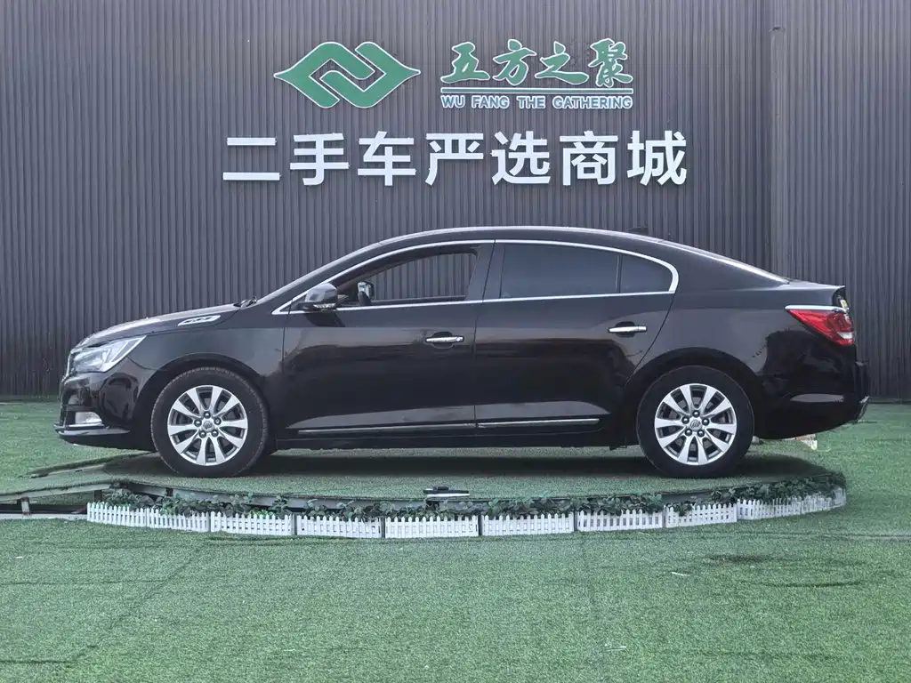 Buick LaCrosse 2015 — фото 20
