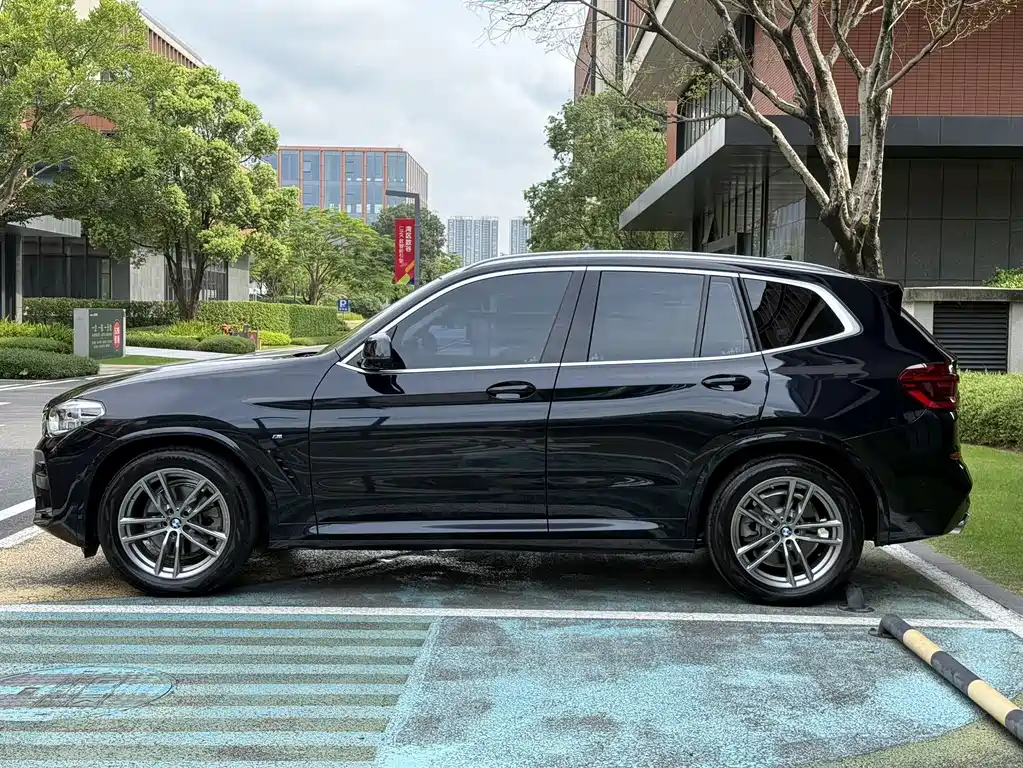 BMW X3 2021
