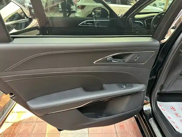 Ford Taurus 2021
