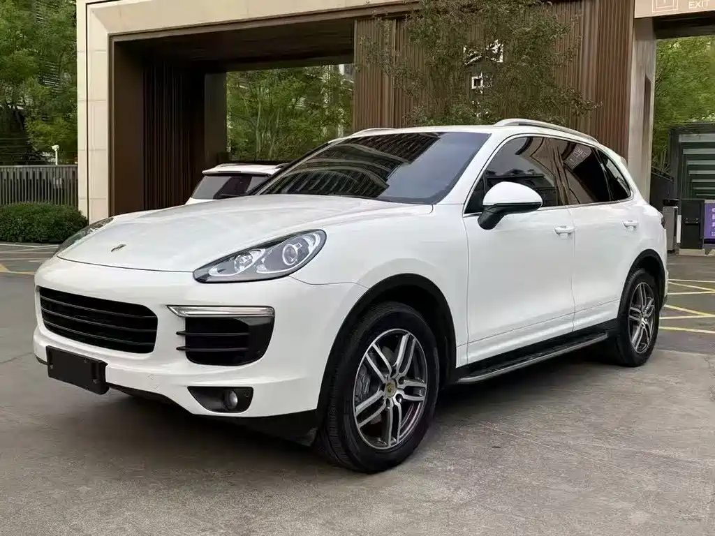 Porsche Cayenne 2017 — фото 2