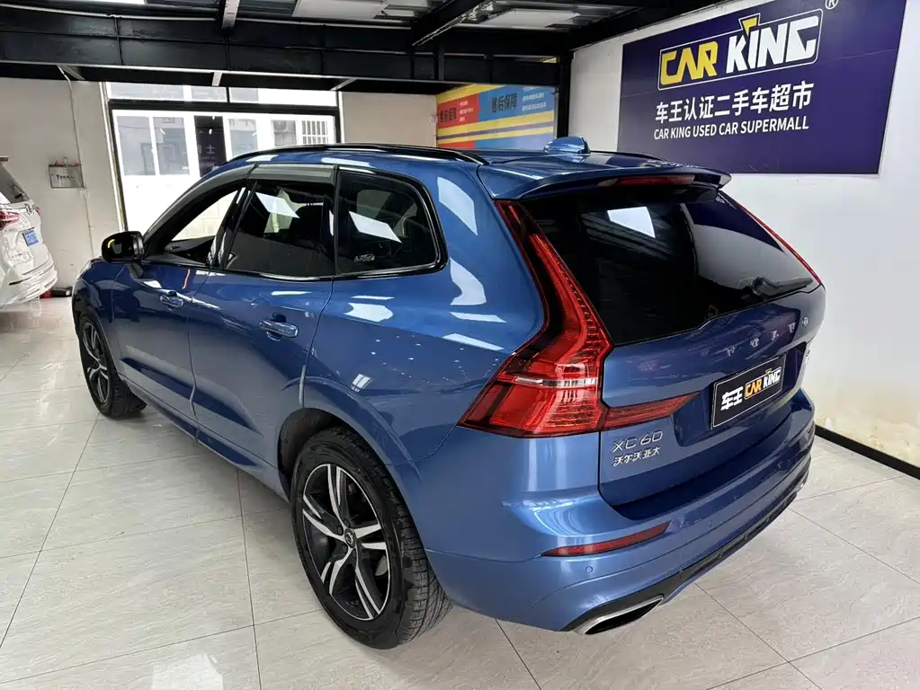 Volvo XC60 2020 — фото 18